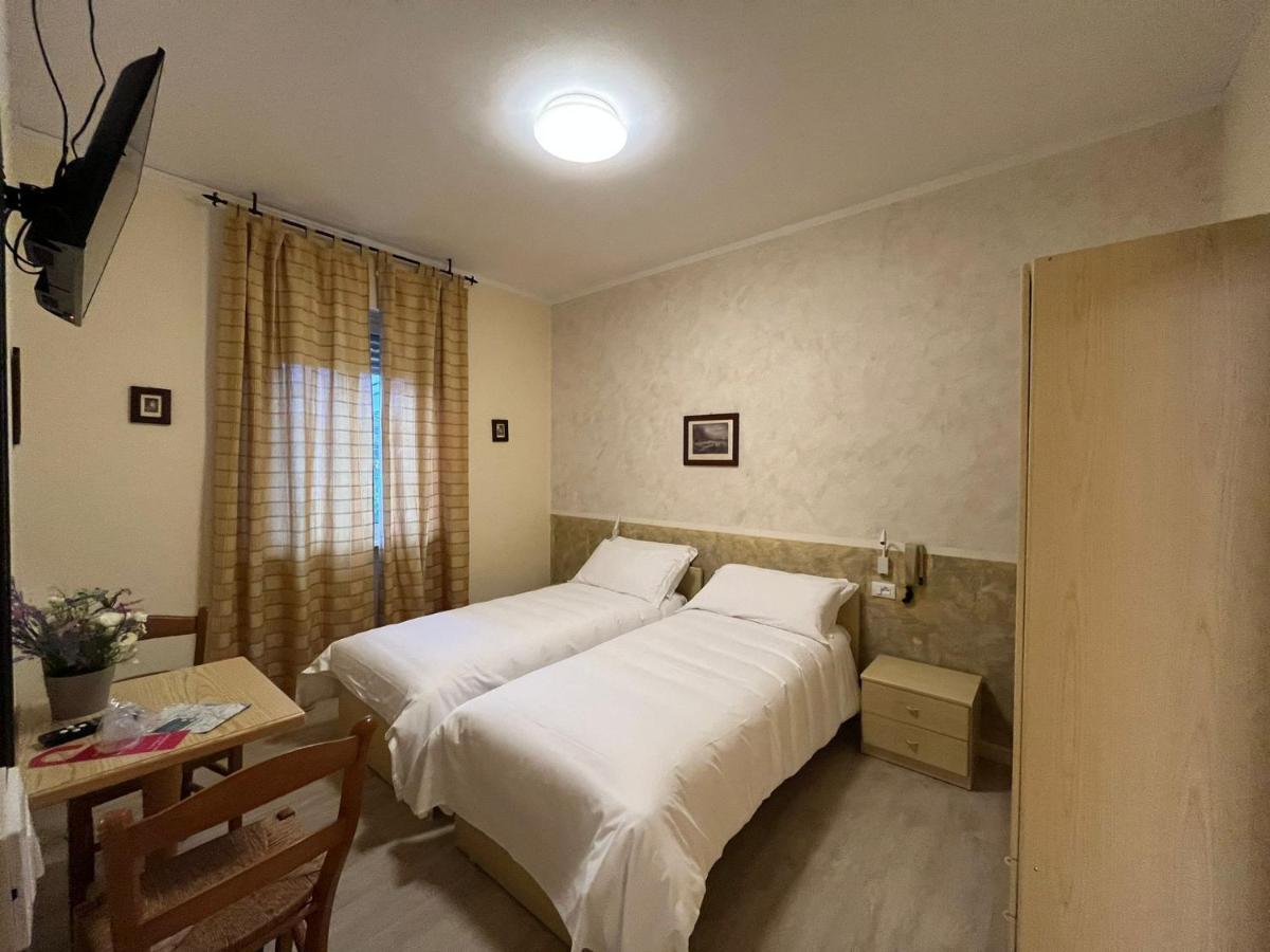 Albergo Aquila Lazise Kültér fotó
