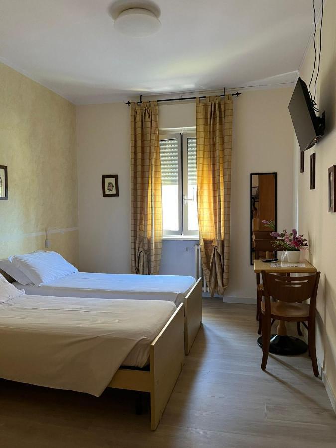 Albergo Aquila Lazise Kültér fotó